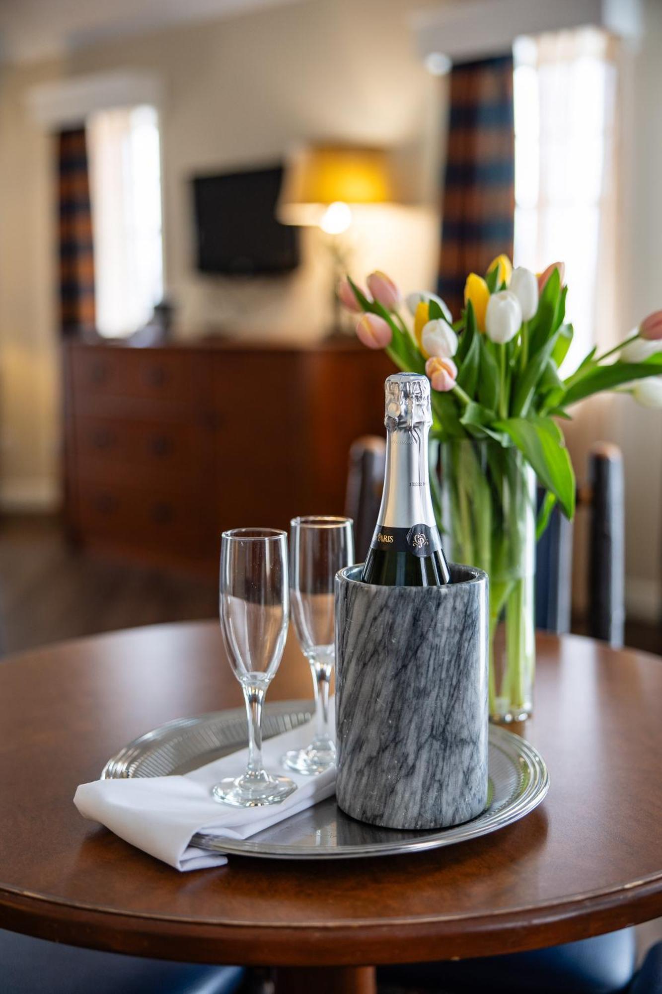 Wolfeboro Inn Екстериор снимка